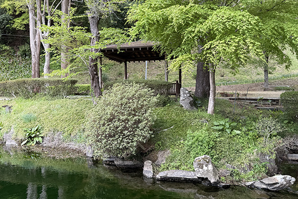 東屋