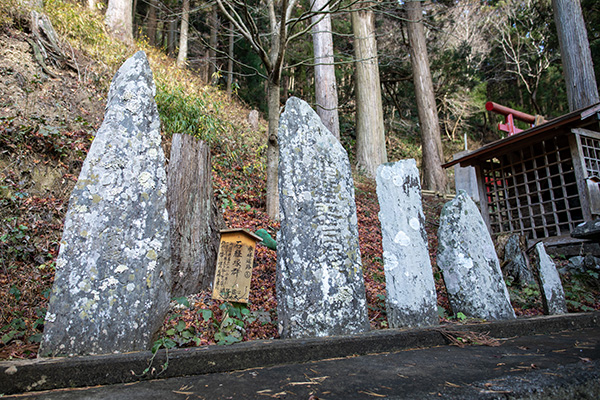 石経塚群